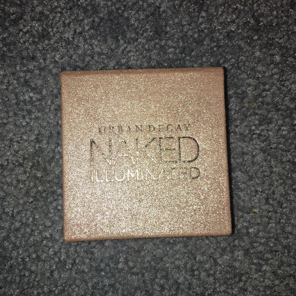 Urban Decay Naked Illuminated Highlighter